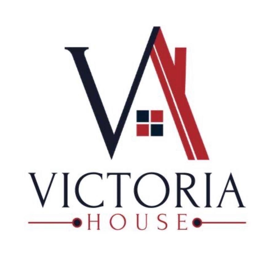 Victoria House - Self Catering Quiet Guesthouse - Adult Singles And Couples Only Блекпул Екстер'єр фото